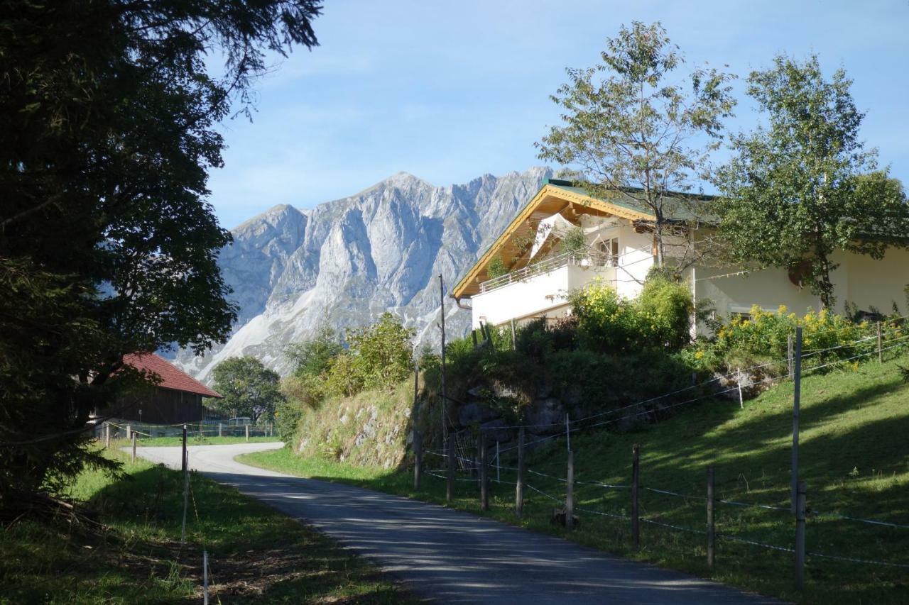 Haus Fuchs Apartamento Sankt Martin am Tennengebirge Exterior foto